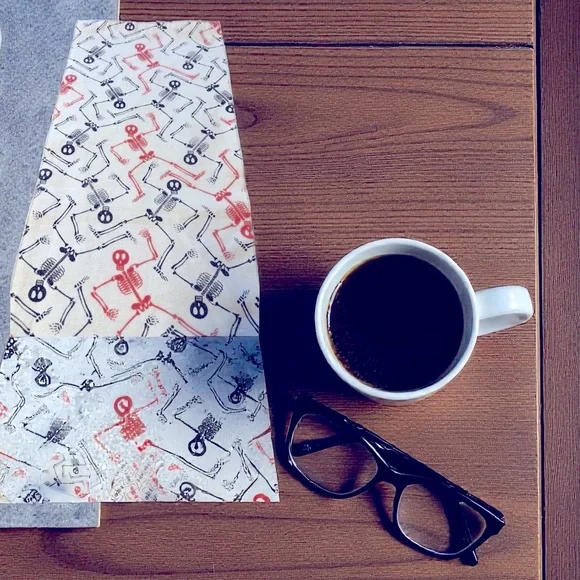 Halloween Dancing Skeletons Reversible Black Cloth Table Runner - Picture 3 of 15